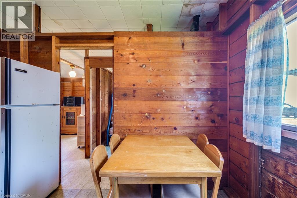 845 LAKESHORE Road - 32