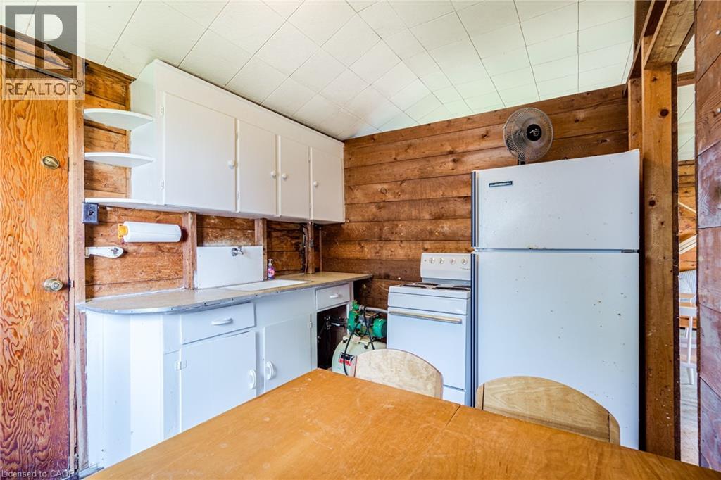 845 LAKESHORE Road - 35