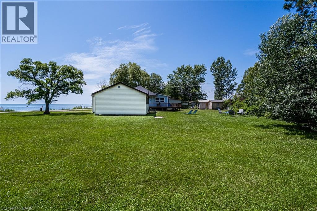 845 LAKESHORE Road - 44