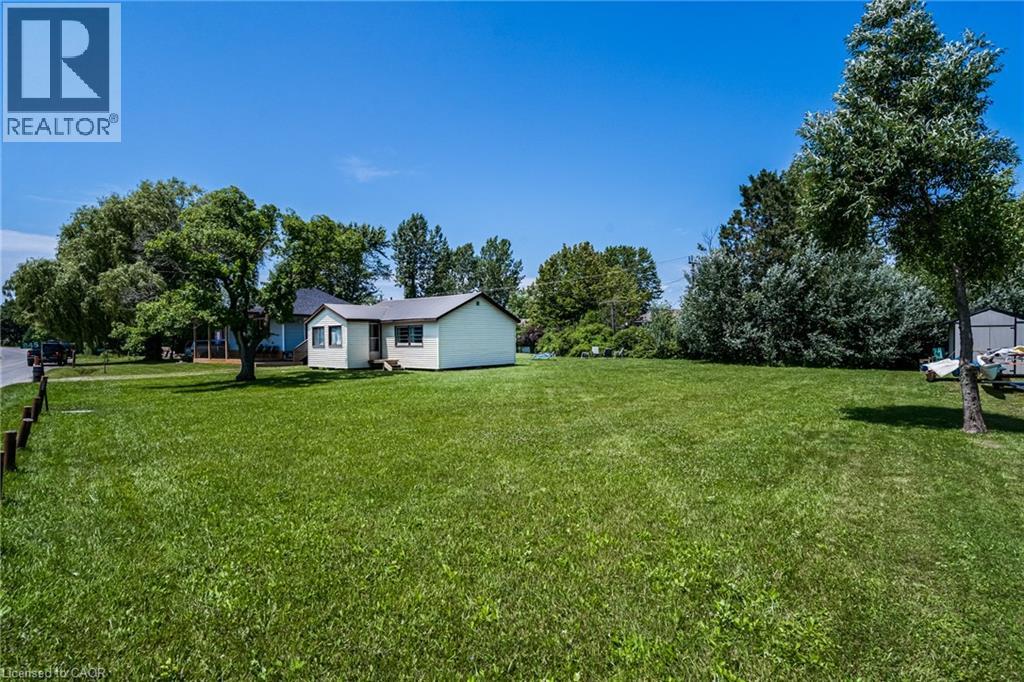 845 LAKESHORE Road - 46