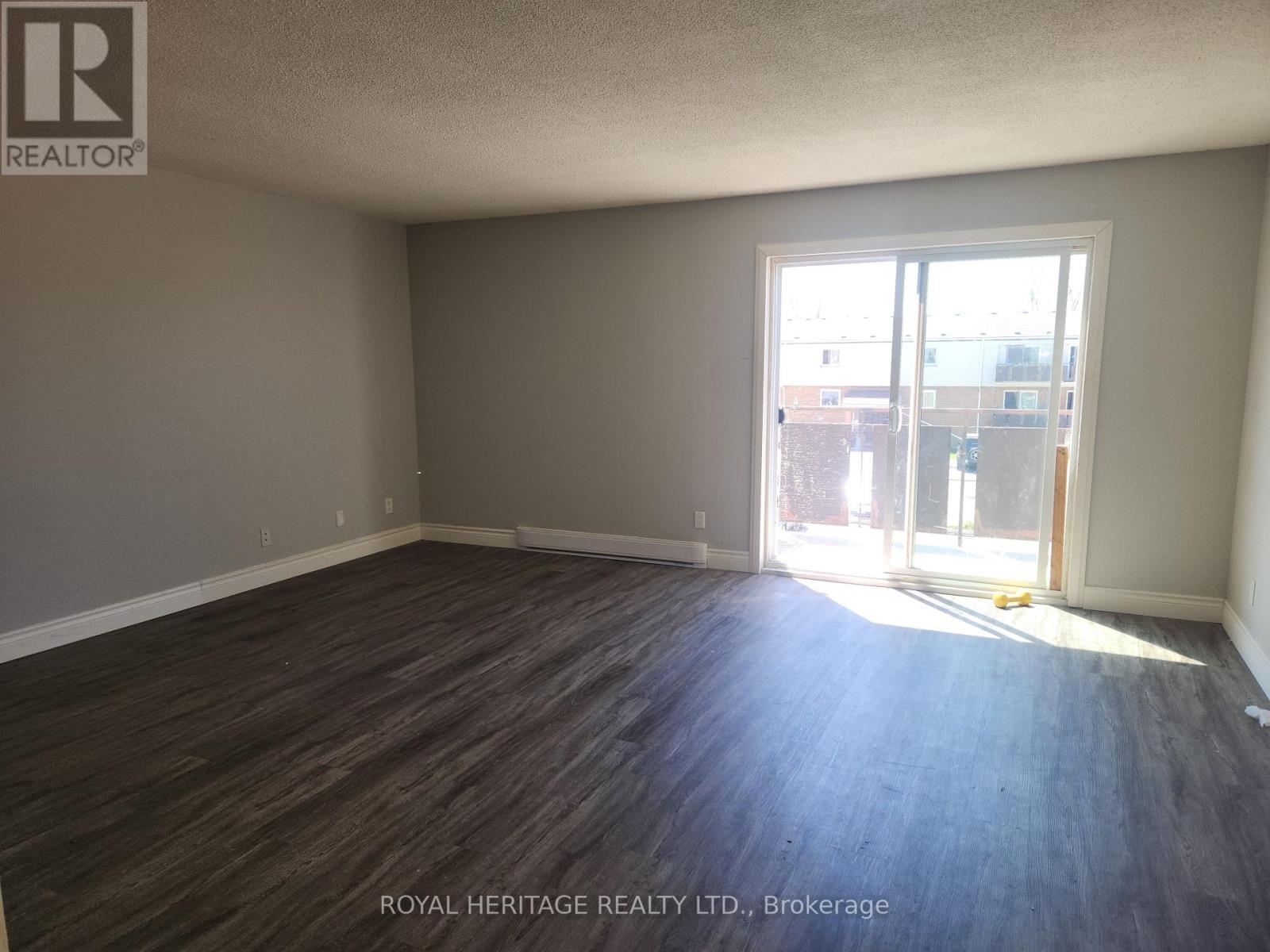 8800 WILLOUGHBY DRIVE, Niagara Falls (Chippawa) — photo 2