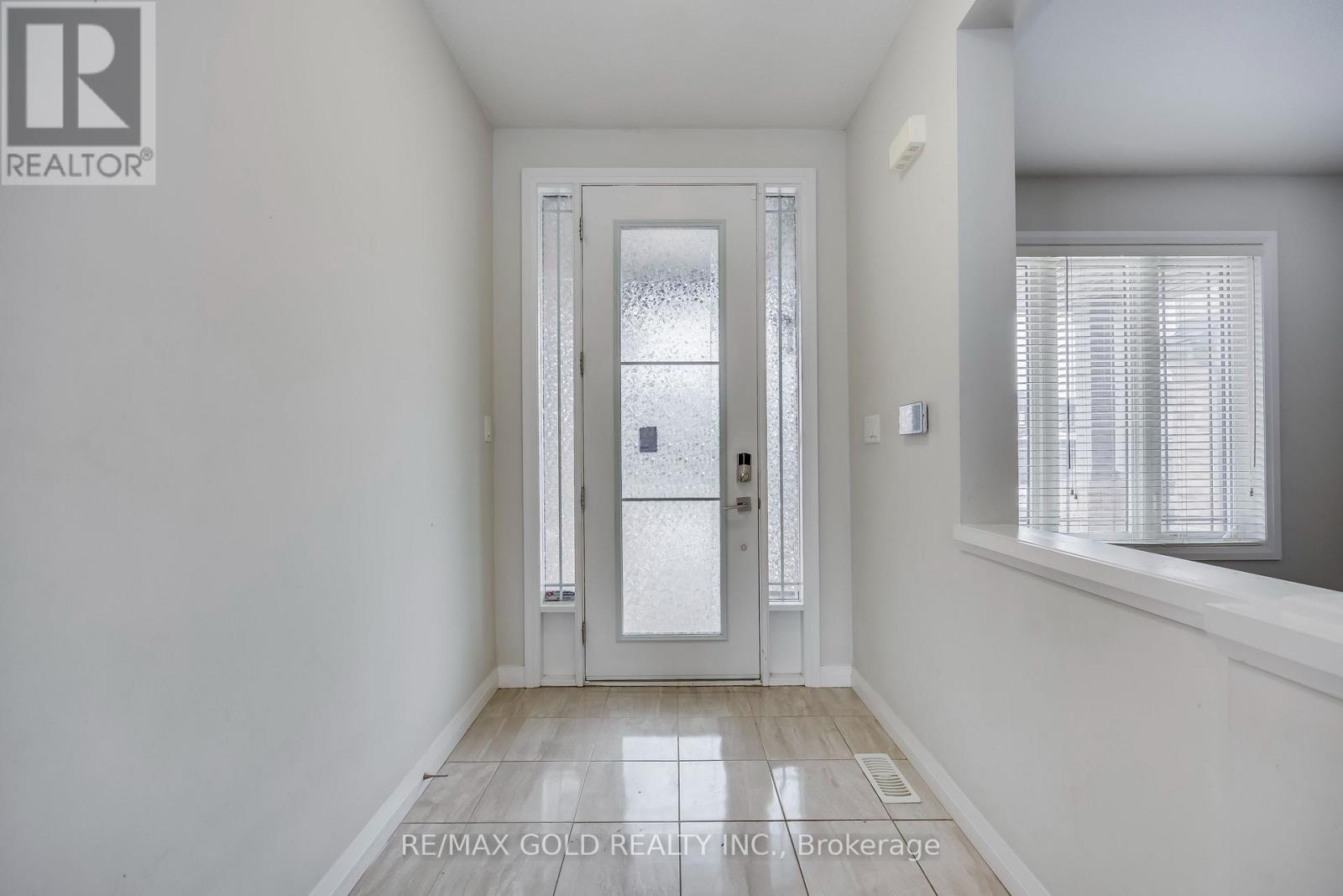 56 LEXINGTON AVENUE, Hamilton (Stoney Creek Mountain) — photo 3
