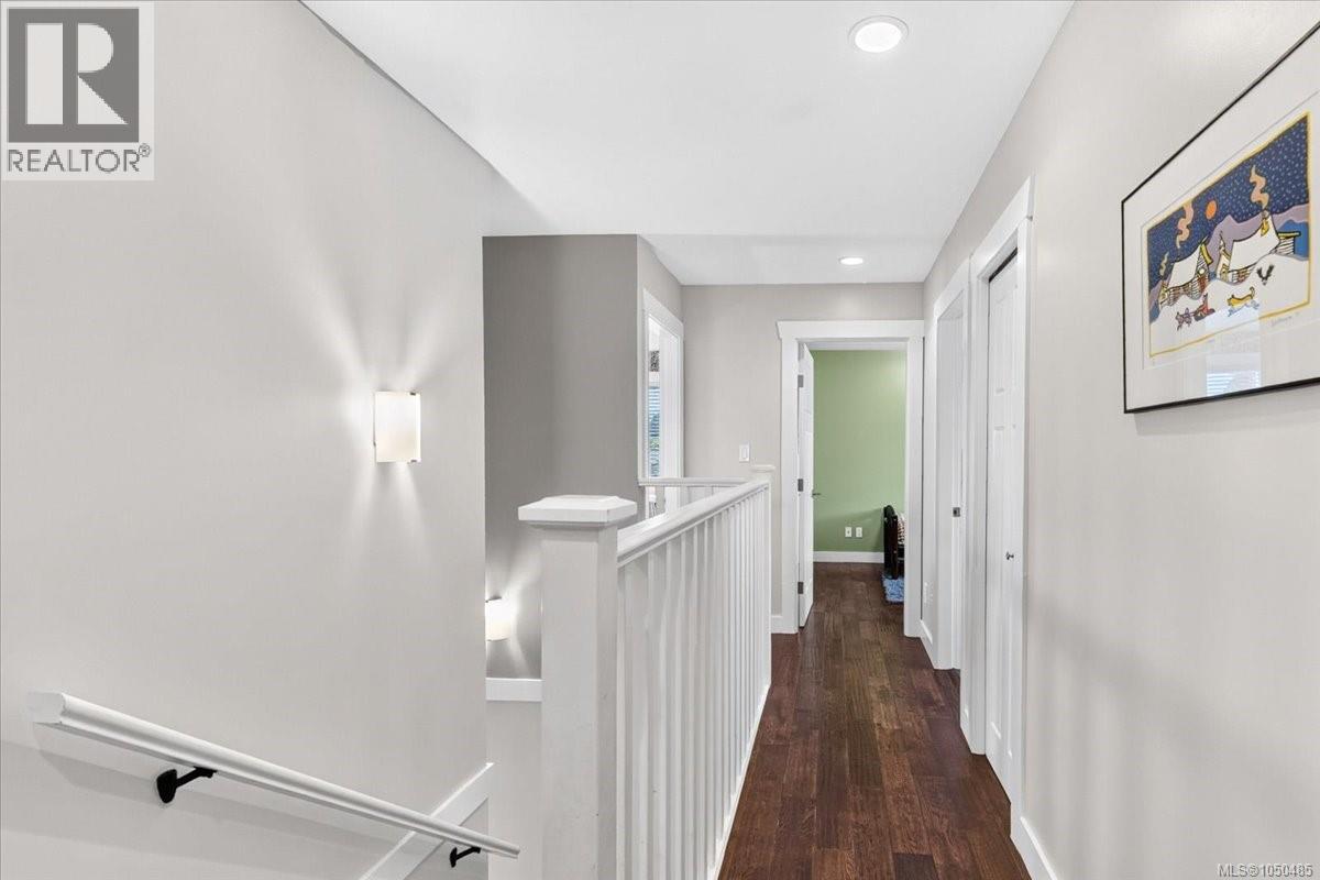 3615 Lyall Point Cres - 27