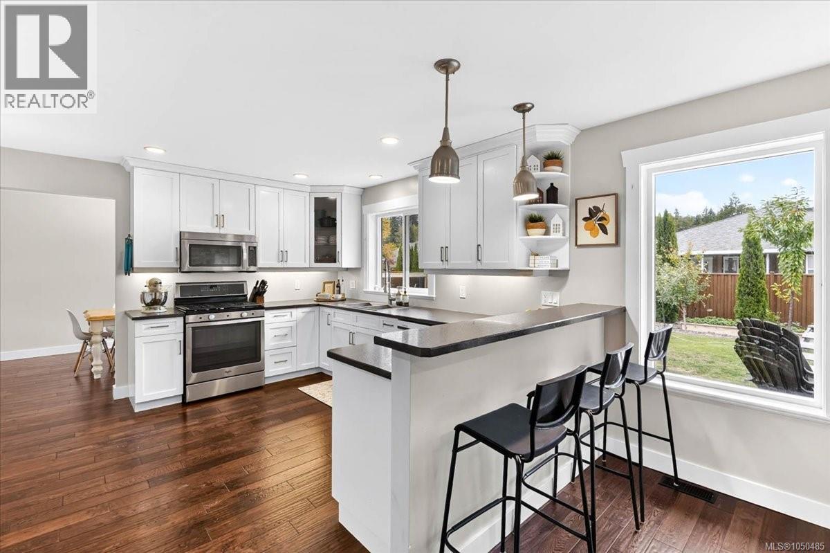 3615 Lyall Point Cres - 13