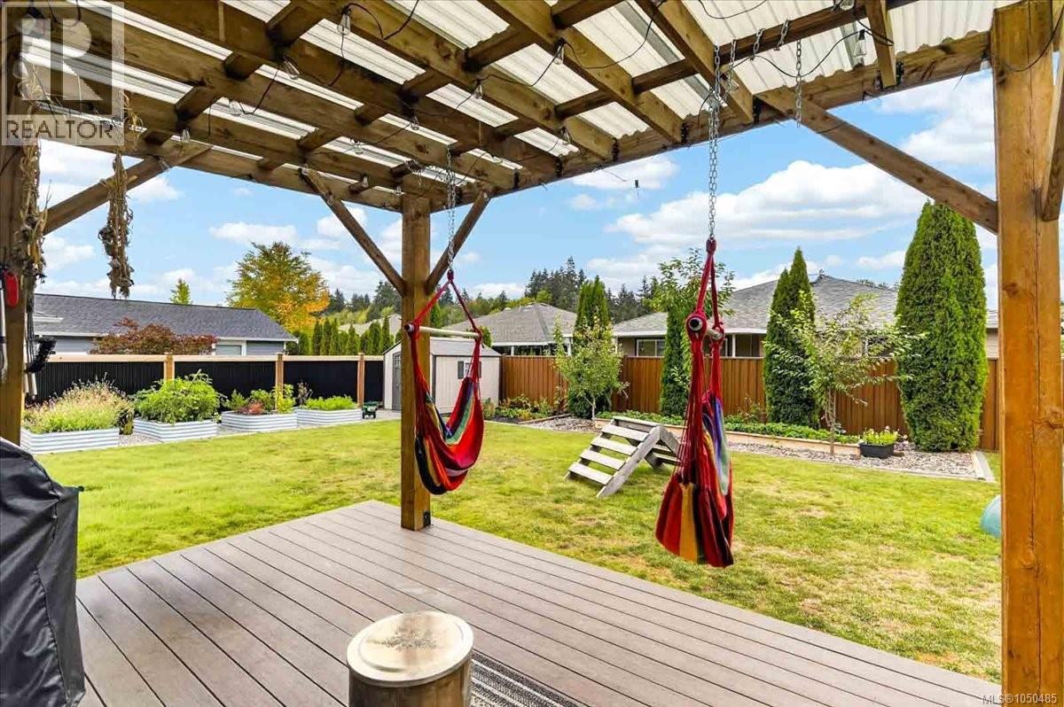 3615 Lyall Point Cres - Image 46