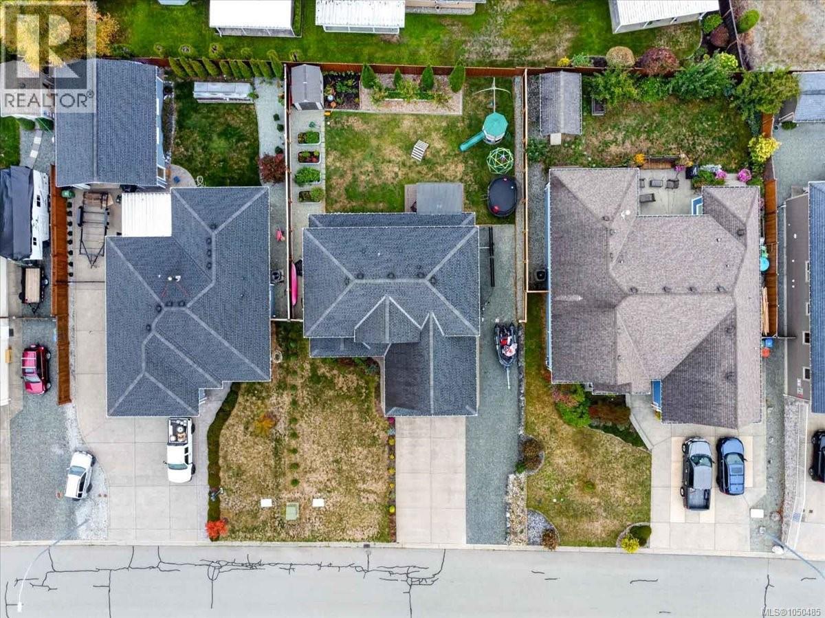 3615 Lyall Point Cres - Image 59
