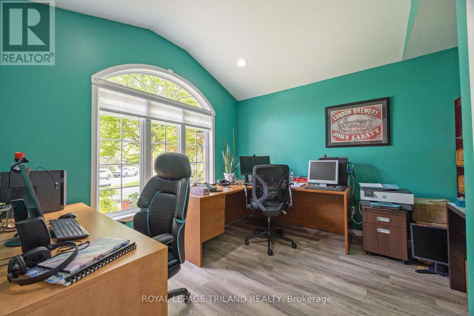 557 INVERNESS AVENUE, London North (North P) — photo 10