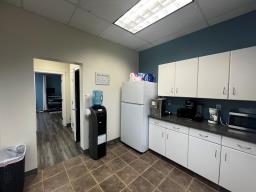 , Red Deer, AB T4N3Z5 Photo 9