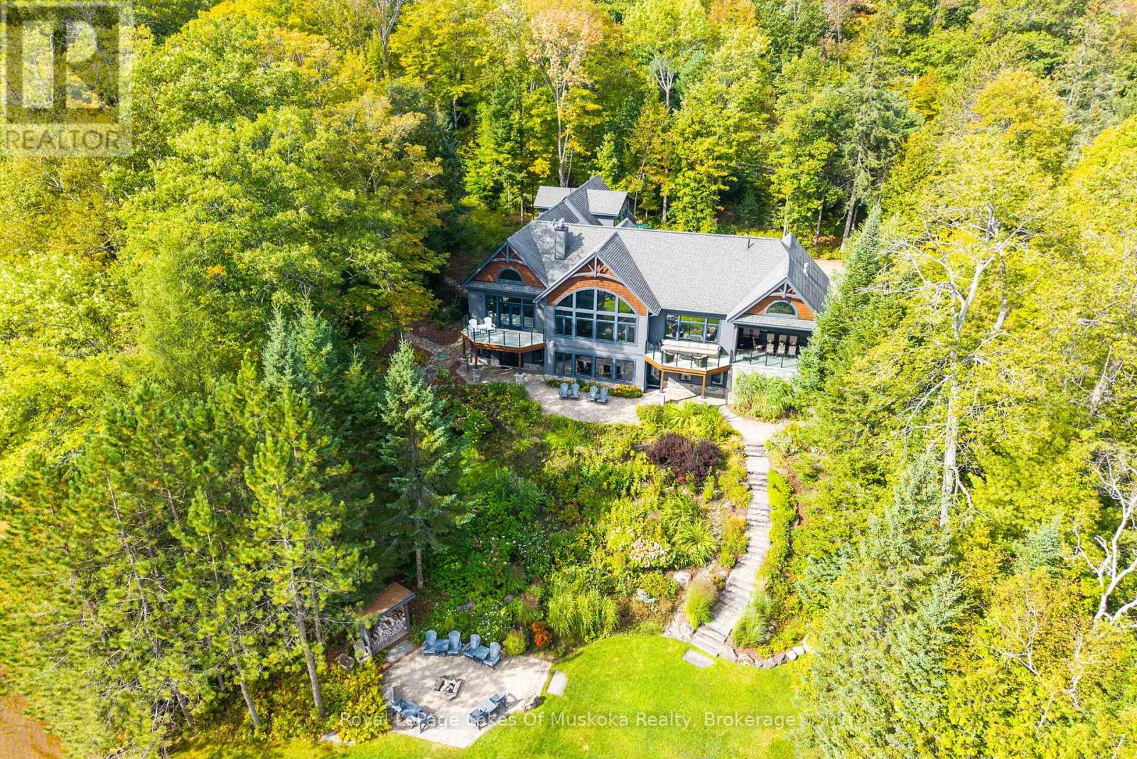 1563 SOUTH PORTAGE ROAD, Lake of Bays (Franklin)