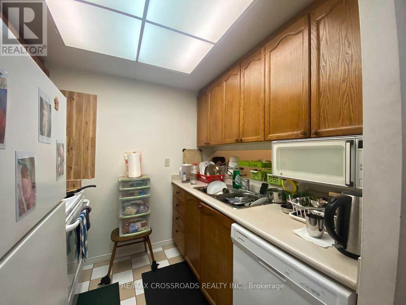 1706 - 7 BISHOP AVENUE, Toronto (Newtonbrook East) — photo 5