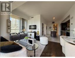 3303 - 126 Simcoe Street, Toronto, ON M5H4E6 Photo 7