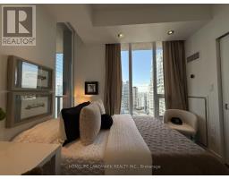 3303 - 126 Simcoe Street, Toronto, ON M5H4E6 Photo 8