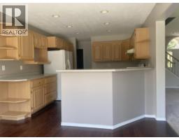 3pc Bathroom - 7594 2nd Street, Grand Forks, BC V0H1H0 Photo 10