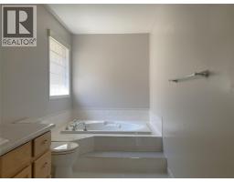 7594 2nd Street, Grand Forks, BC V0H1H0 Photo 29