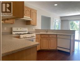 Kitchen - 7594 2nd Street, Grand Forks, BC V0H1H0 Photo 13