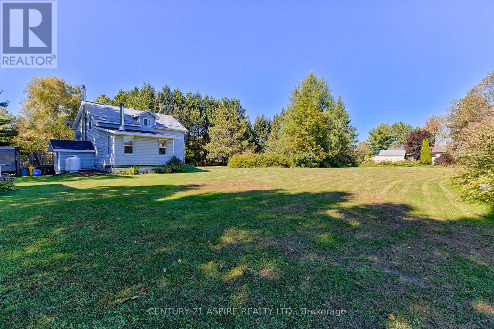 1085 FOREST LEA ROAD, Laurentian Valley — photo 5