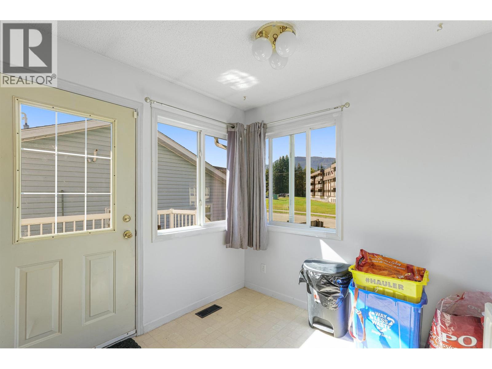 39 BANYAY STREET - Image 9