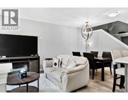 30 Yorkville Boulevard SW - photo 5