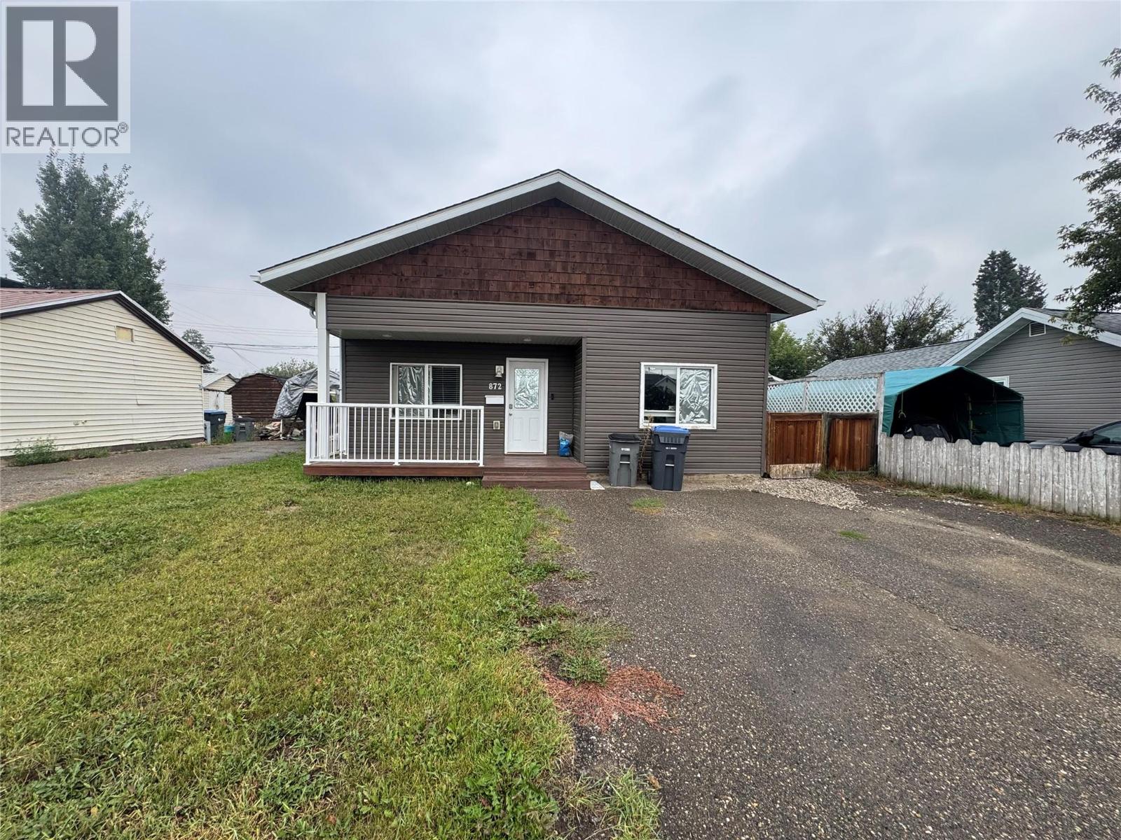 872 107 Avenue - 1
