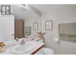 904 - 150 Dunlop Street E, Barrie, ON L4M6H1 Photo 7