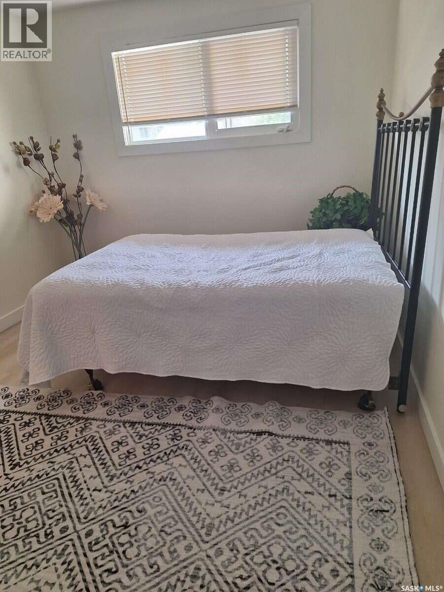 #15 50 Spence STREET - 2