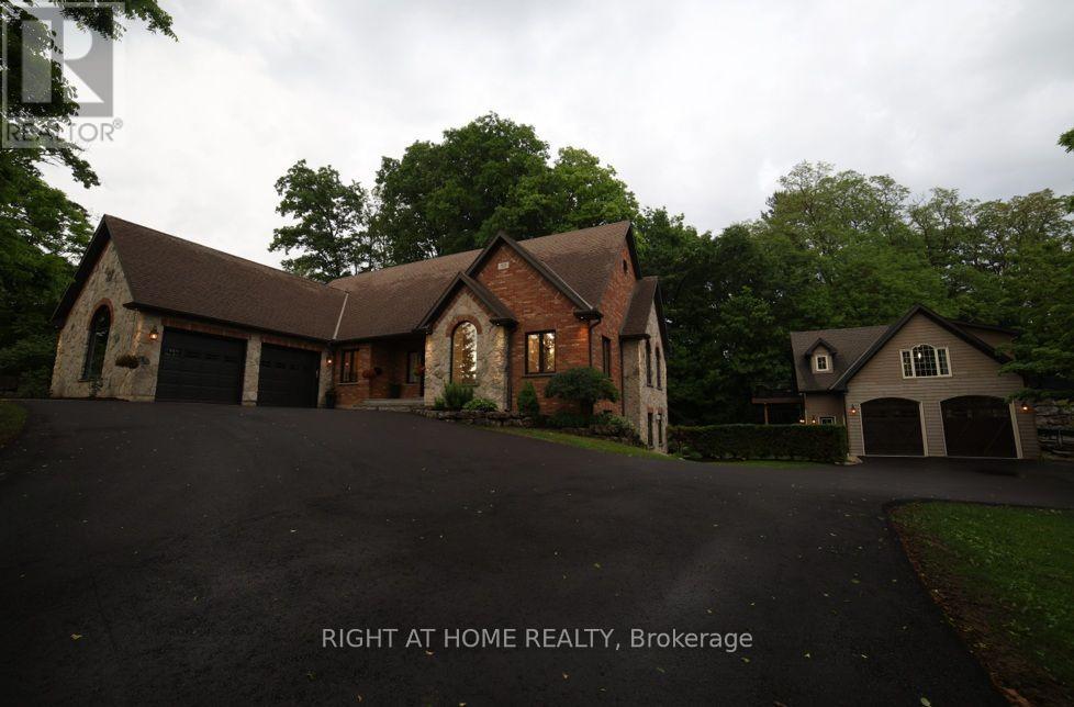 515 HAMILTON DRIVE - 48