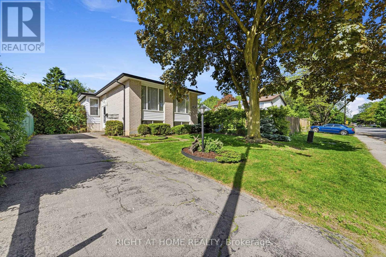 450 BRIGADOON DRIVE, Hamilton (Gourley) — photo 2