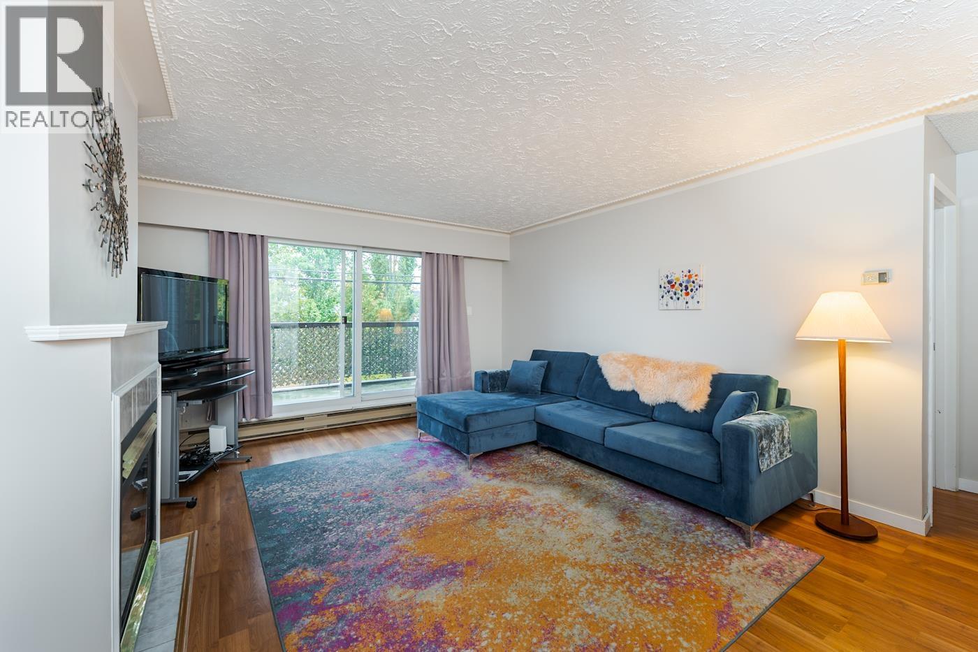 Photo 8 of 39 — 106 1654 10TH AVENUE · Prince George, BC