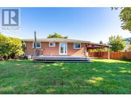 3 Elliott Street, Whitewater Region, ON K0J1C0 Photo 11