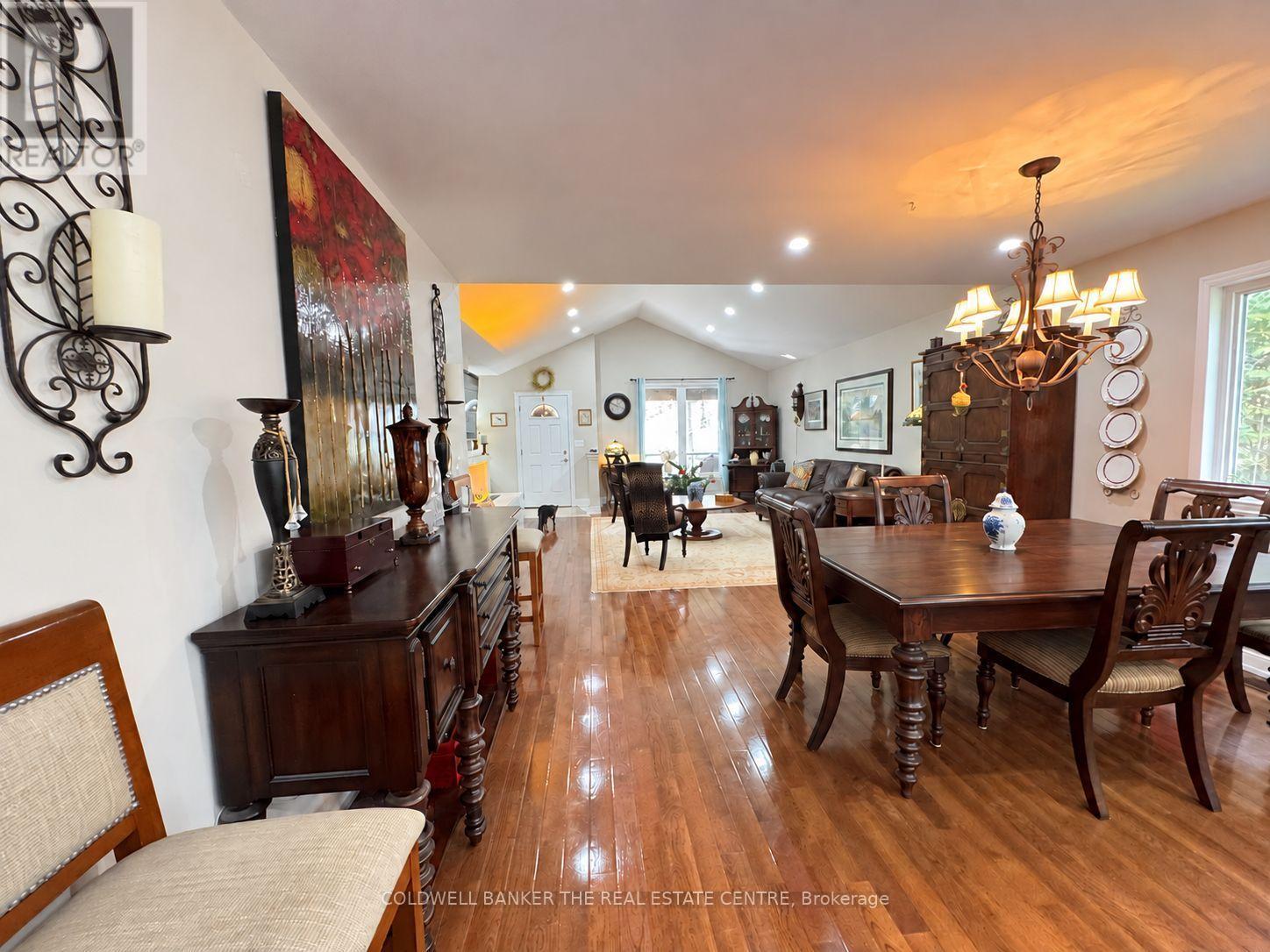 44 IRIS DRIVE, Wasaga Beach — photo 11