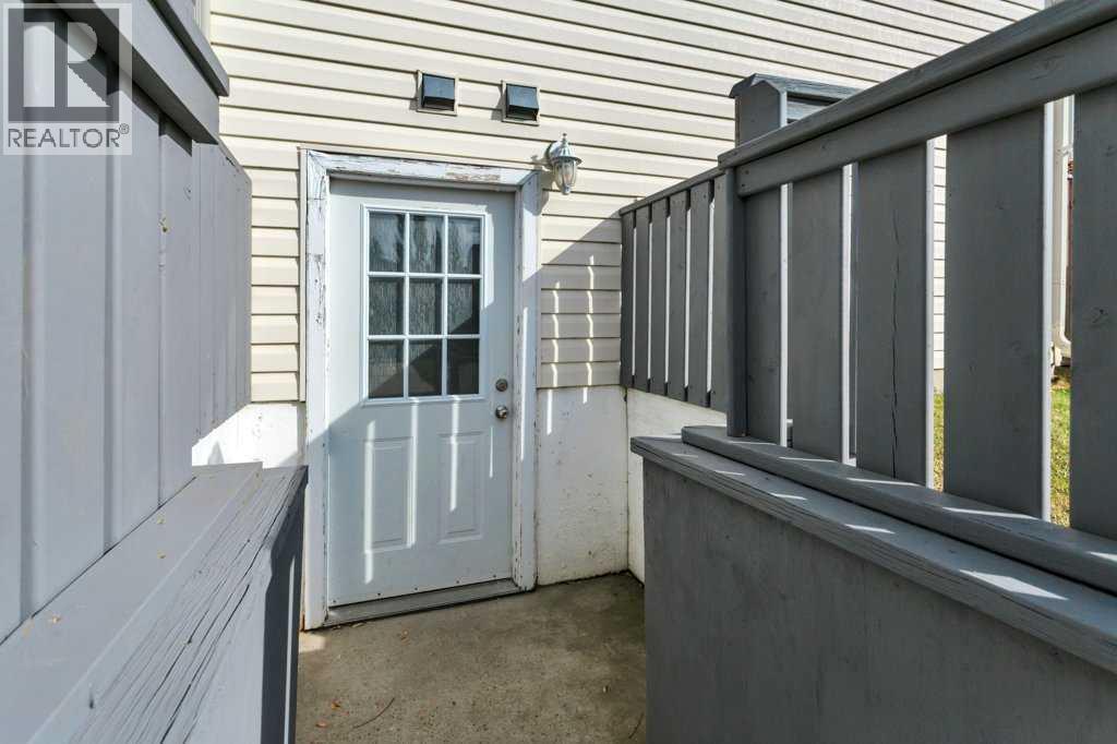 Listing photo – 108 Old Boomer Road, Sylvan Lake