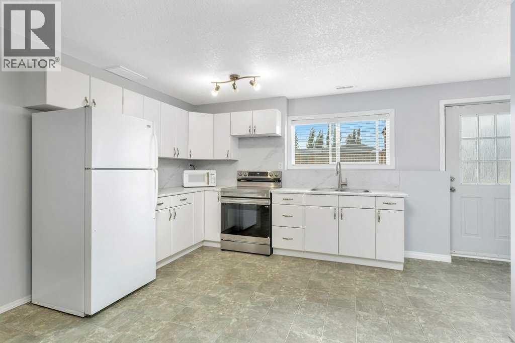 Listing photo – 108 Old Boomer Road, Sylvan Lake