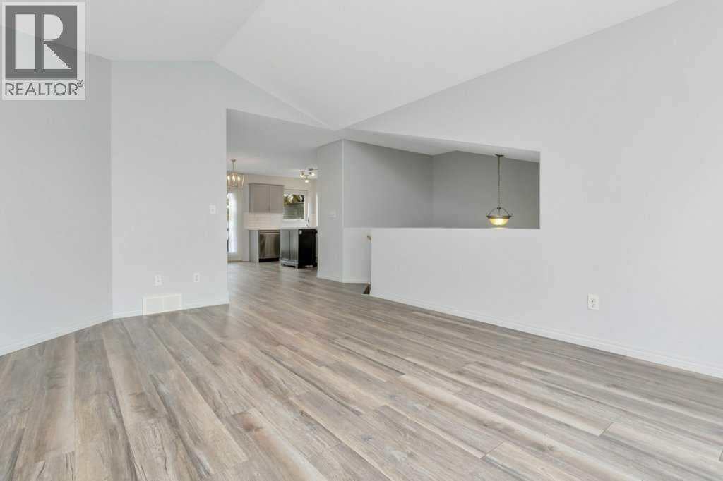 Listing photo – 108 Old Boomer Road, Sylvan Lake