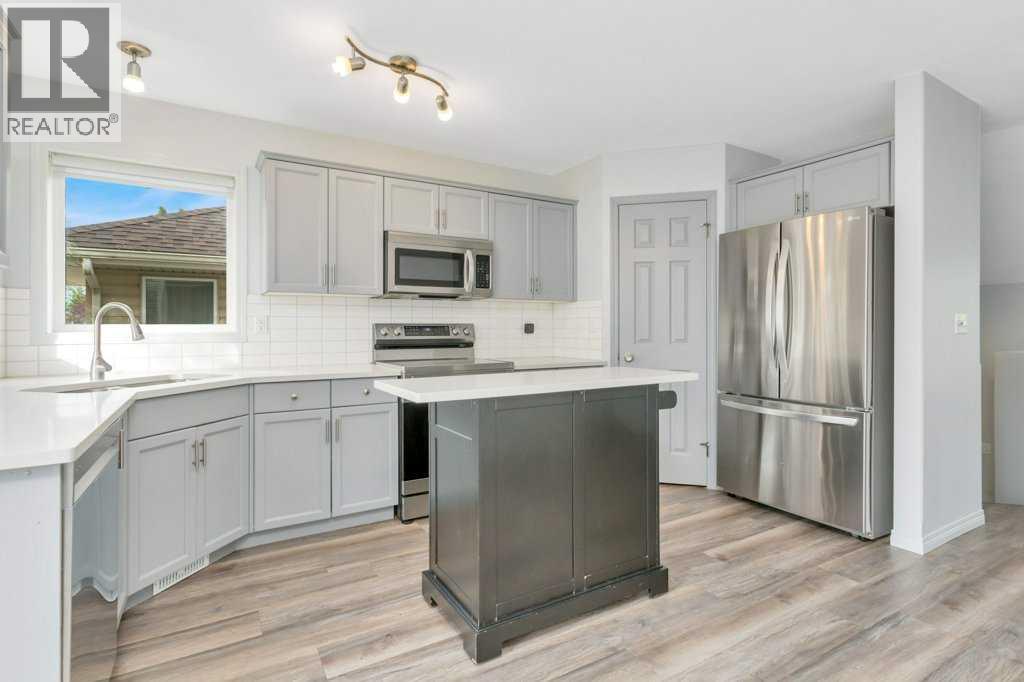 Listing photo – 108 Old Boomer Road, Sylvan Lake