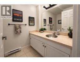 6 1233 Main Street, Squamish, BC V8B0P7 Photo 13