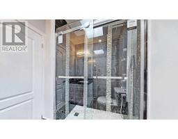 656 Sheppard Avenue W, Toronto, ON M3H2S5 Photo 6