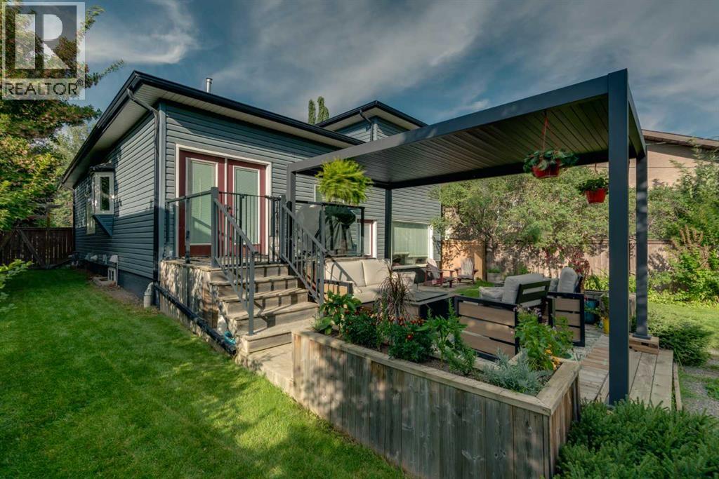 5820 Bowwater Crescent NW - photo 46
