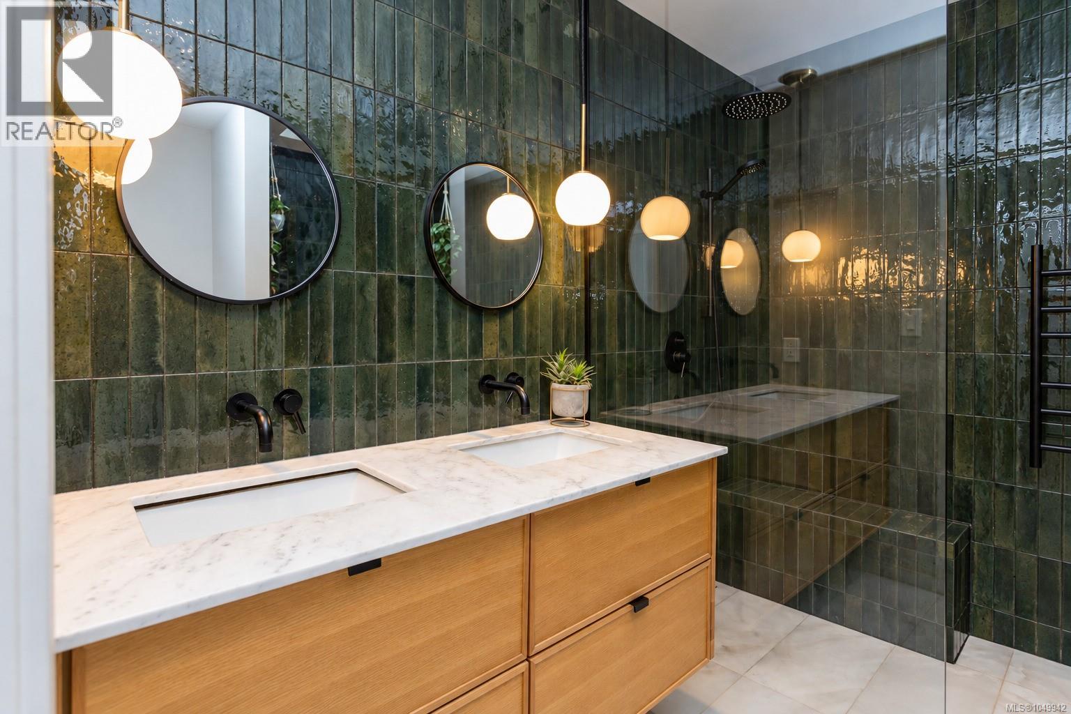 2105 Straitsview Rd - Image 28