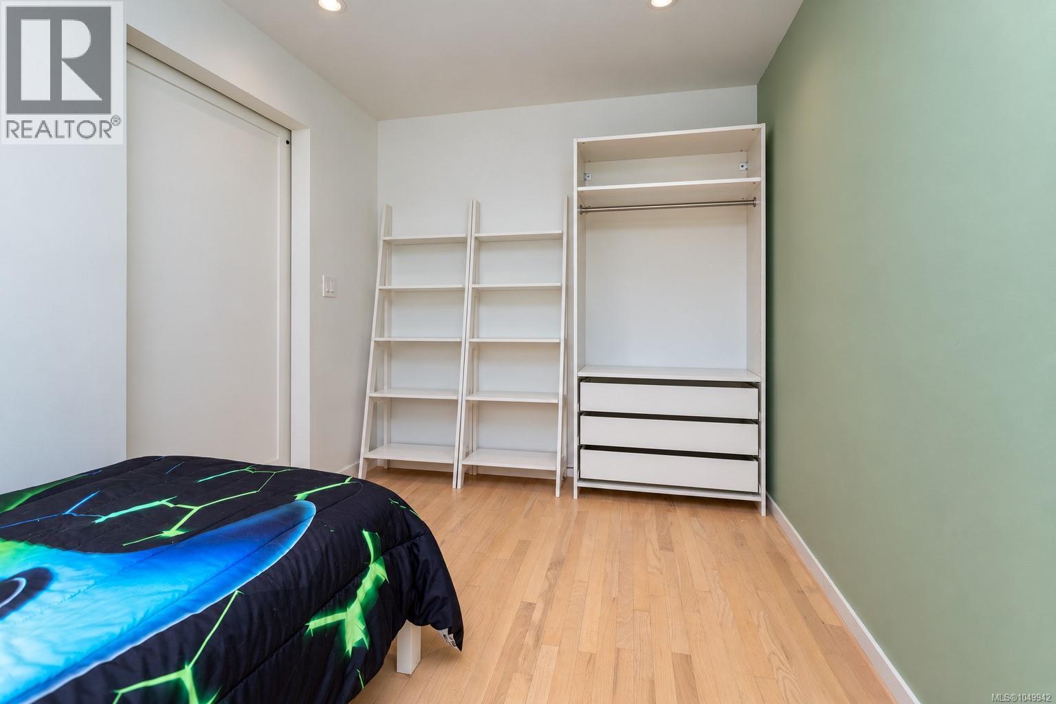 2105 Straitsview Rd - 33