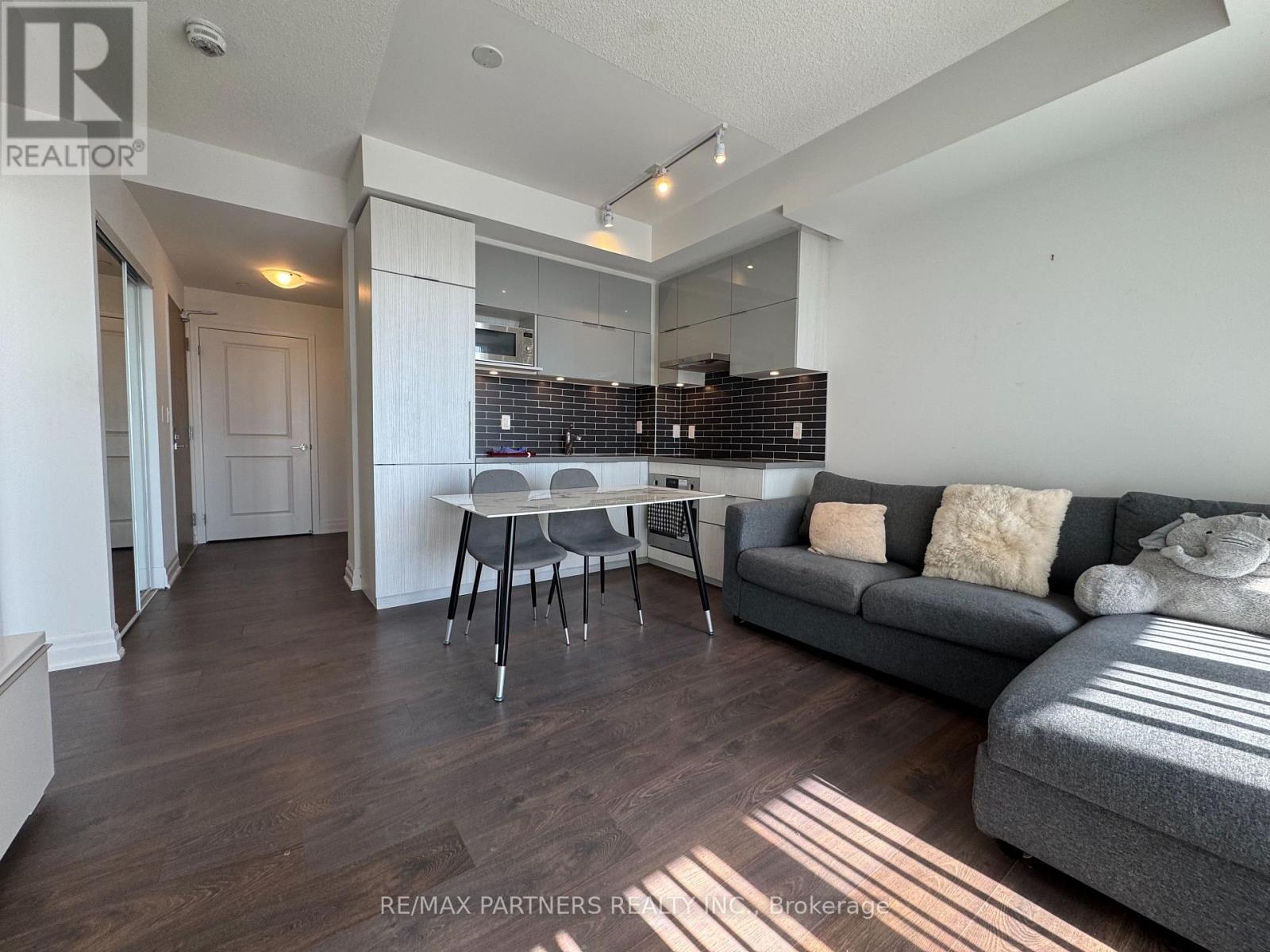 1313A - 10 ROUGE VALLEY DRIVE W, Markham (Unionville) — photo 6