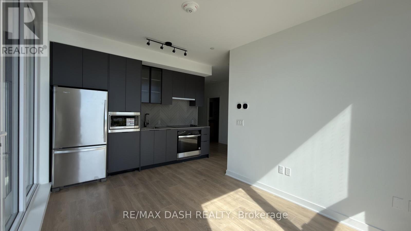 213 - 1037 THE QUEENSWAY AVENUE, Toronto (Islington-City Centre West) — photo 8