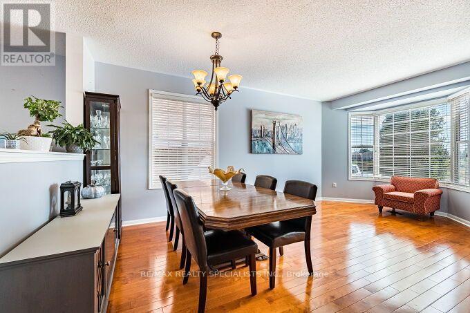 154 VALLEYWAY DRIVE, Brampton (Credit Valley) — photo 8
