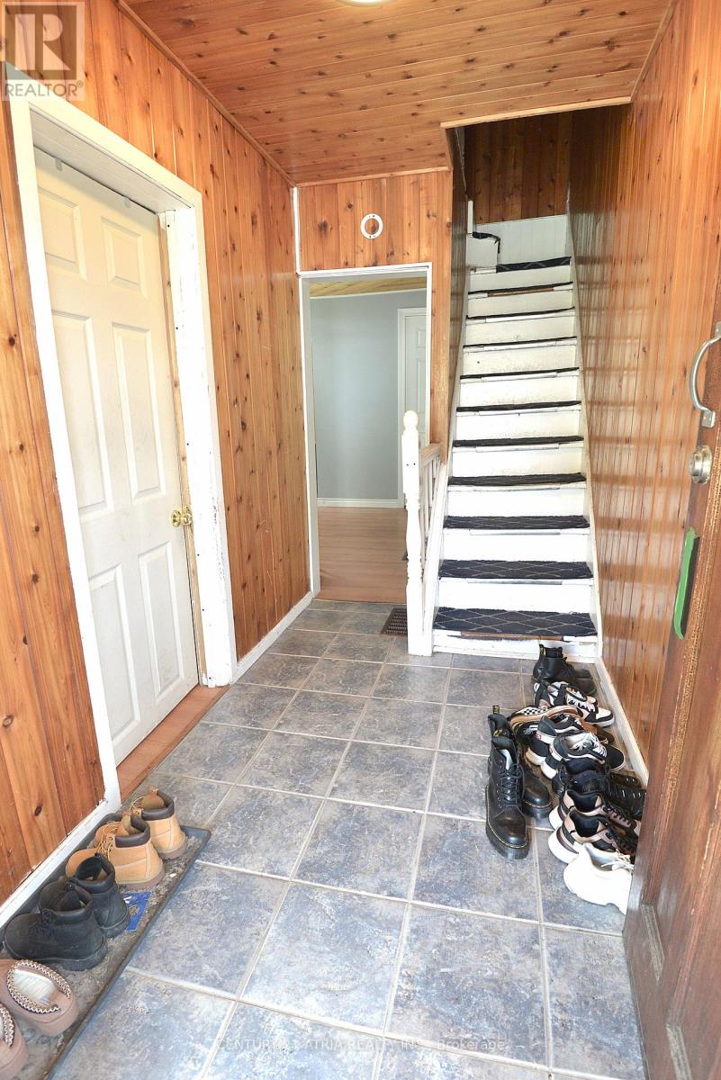 713 CHAMBERLAIN STREET - 8
