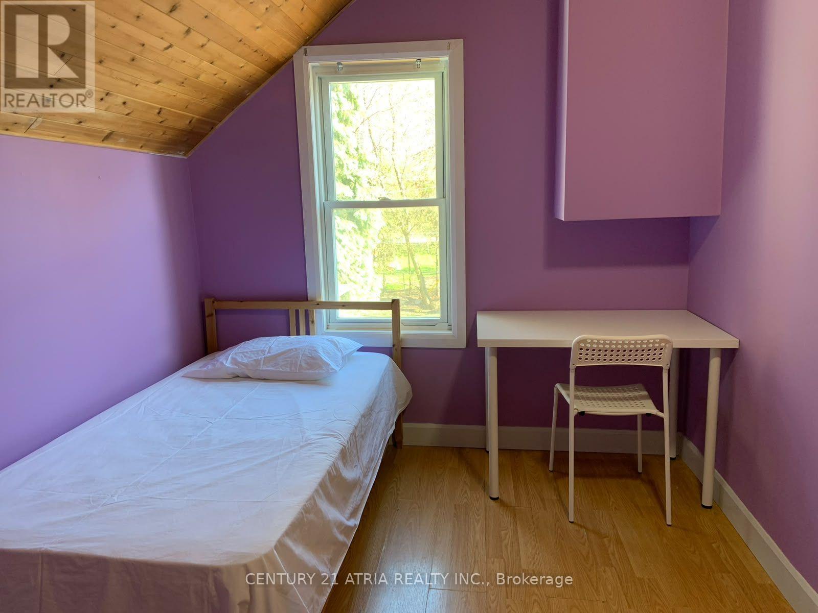 713 CHAMBERLAIN STREET - 13