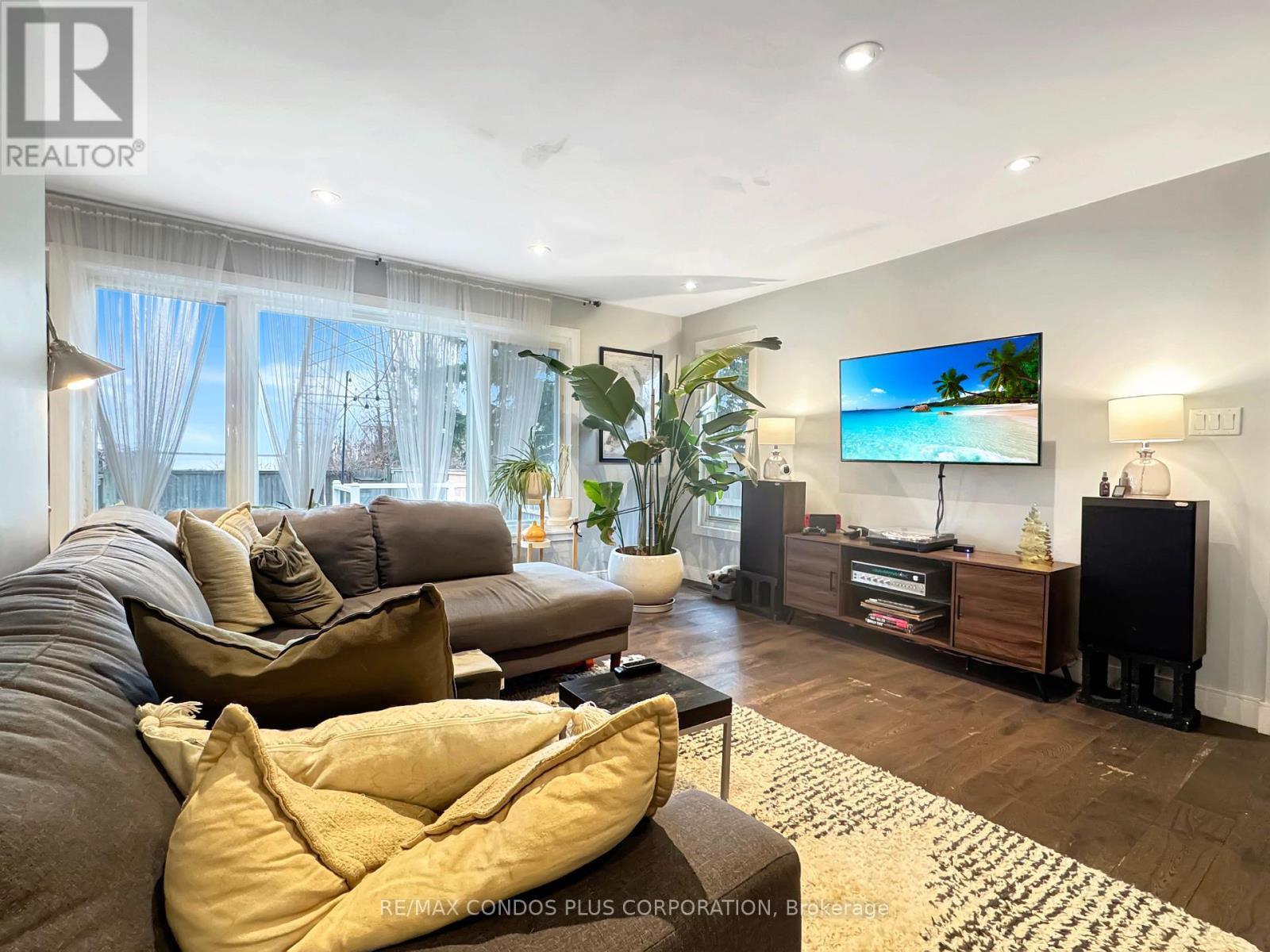 869 BEACH BOULEVARD, Hamilton (Hamilton Beach) — photo 5
