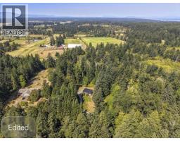 2400 Clark Rd, Courtenay, BC V9J1T1 Photo 14