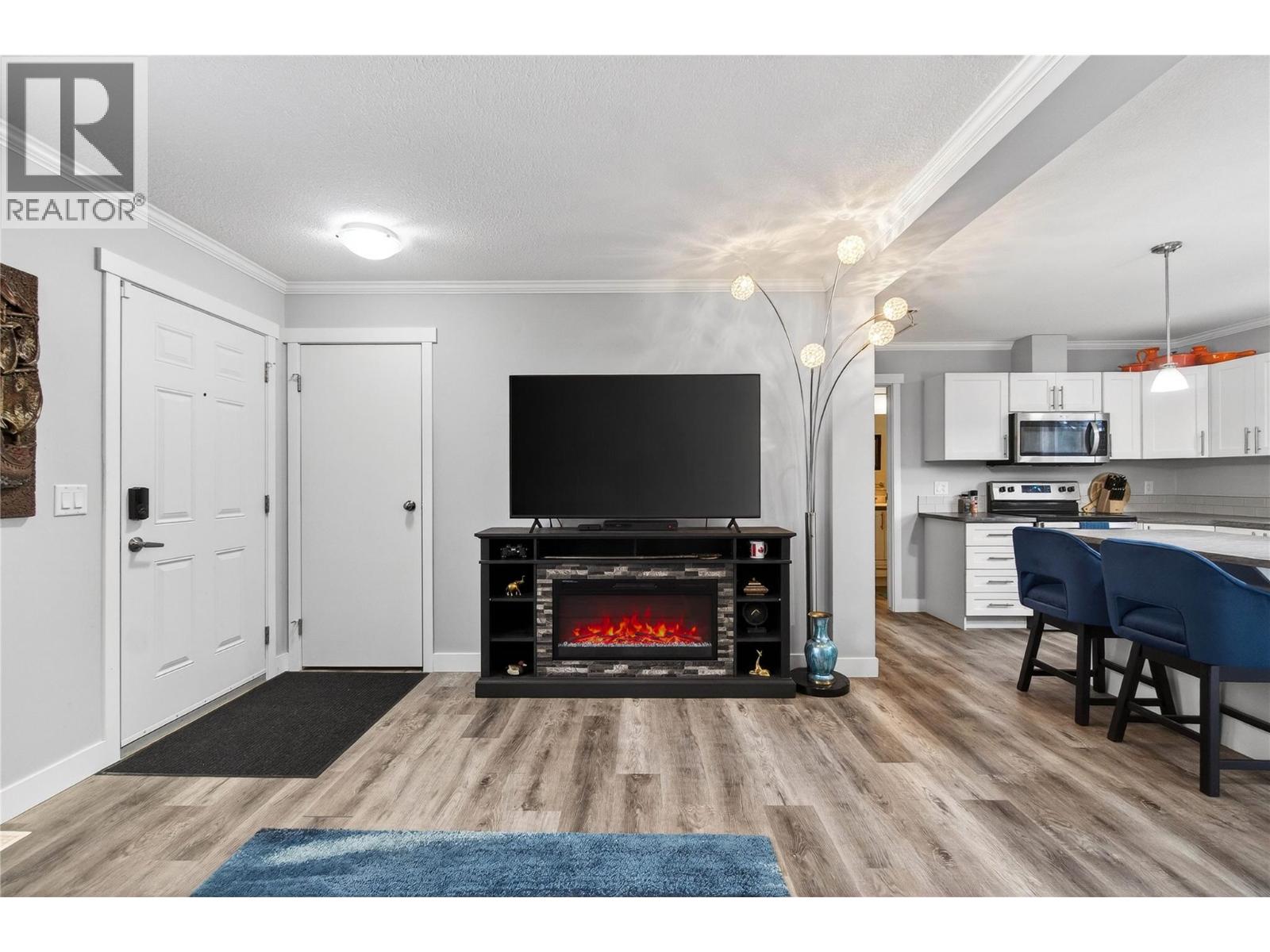 #6 3639 Parri Road - 6