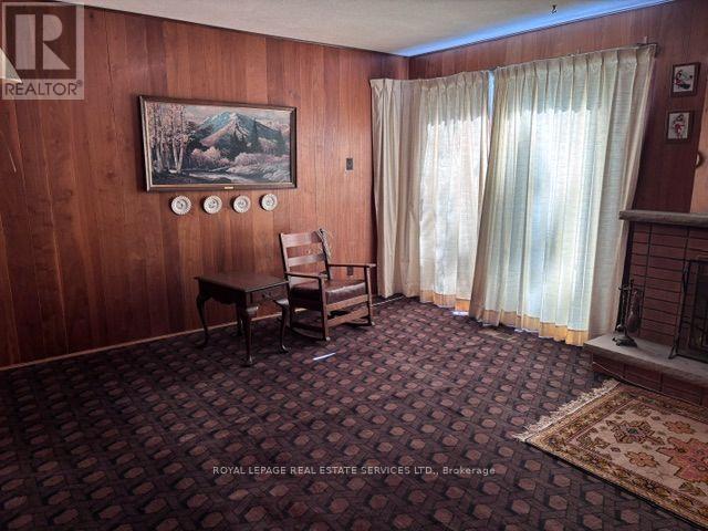 305 LA ROSE AVENUE - 15