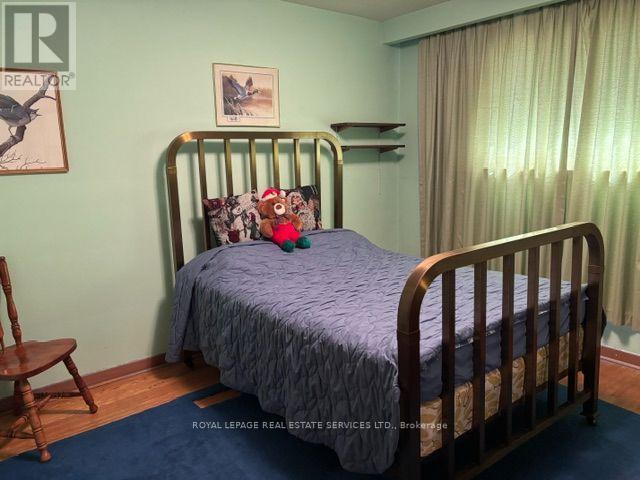 305 LA ROSE AVENUE - 12
