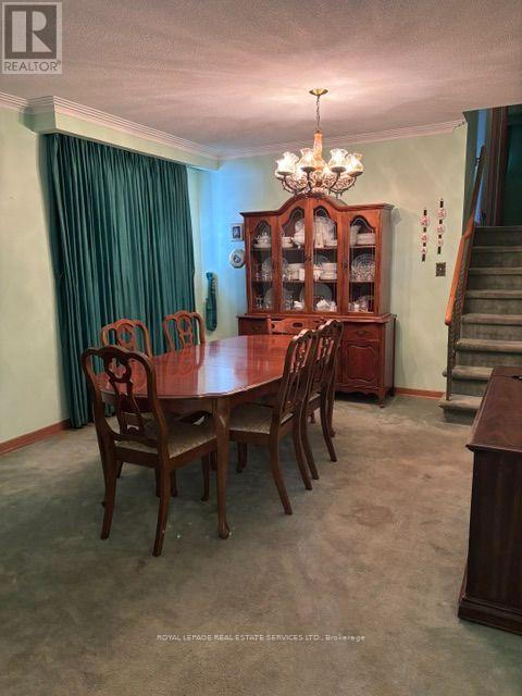 305 LA ROSE AVENUE - 3